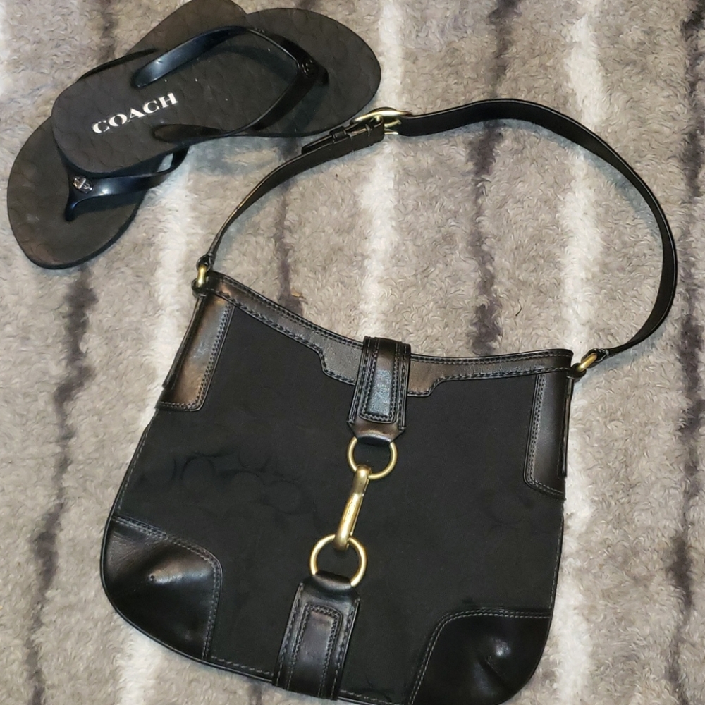 Coach Hampton Signature Buckel Hobo Shoulder Bag